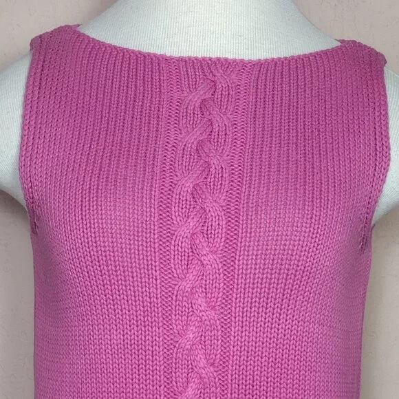 Women's Sleeveless Cable-Knit Cotton Sweater - Picture 3 of 11